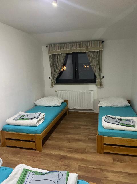Denis & Marek Lodge *